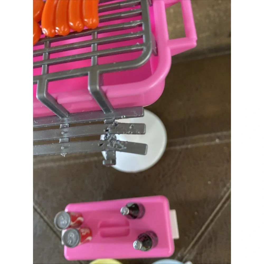 Barbie Barbecue Grill Picnic Fun 1989‎ Cooler Food Plates Accessories Vintage